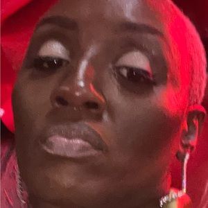 Meet your Posher, Keisha